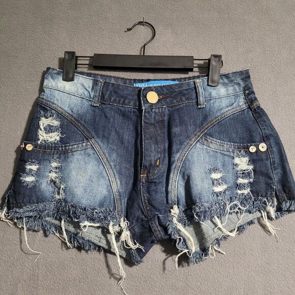Taisa Jeans Denim Distressed Short-Shorts 30" Waist, Large  NWOT - Picture 1 of 5
